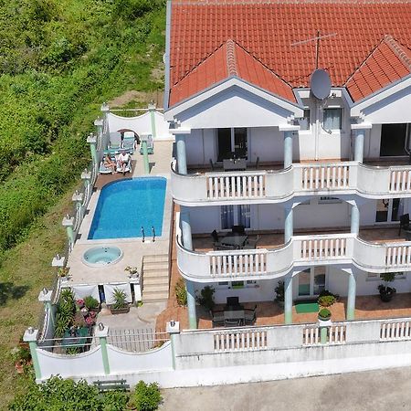 Apartments Villa Happy Mrcevac Exterior foto