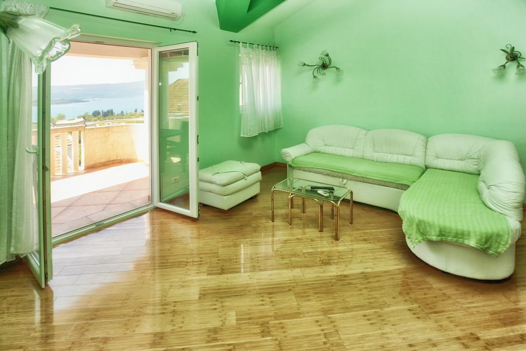 Apartments Villa Happy Mrcevac Exterior foto